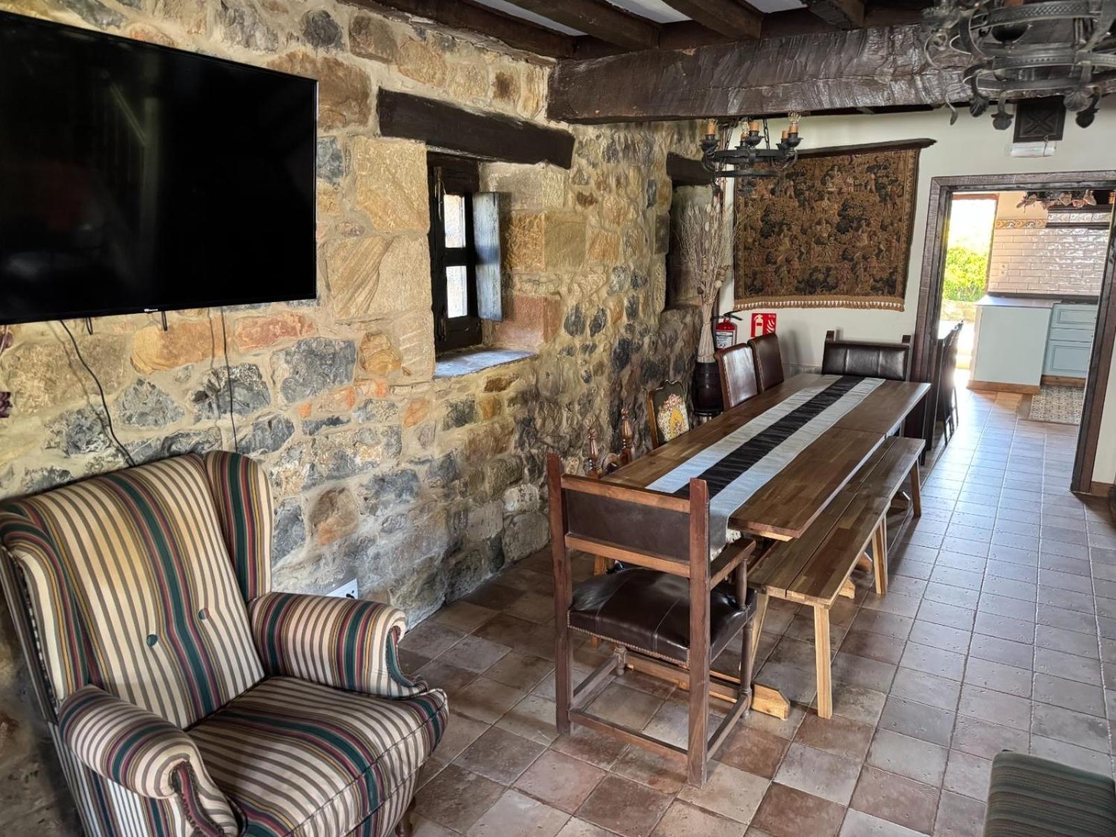 Espectacular Casa Rural En Castaneda Socobio Exteriör bild